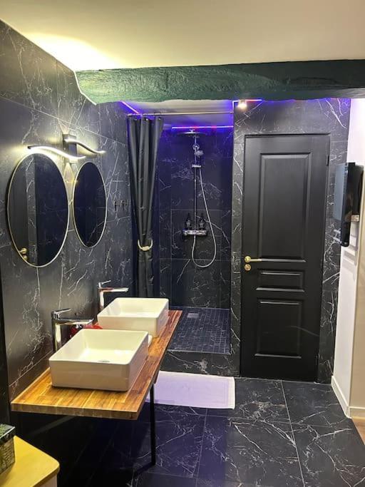 L'Etreinte, Gite De Charme Avec Jacuzzi Interieur Et Sauna Guemene-sur-Scorff Luaran gambar