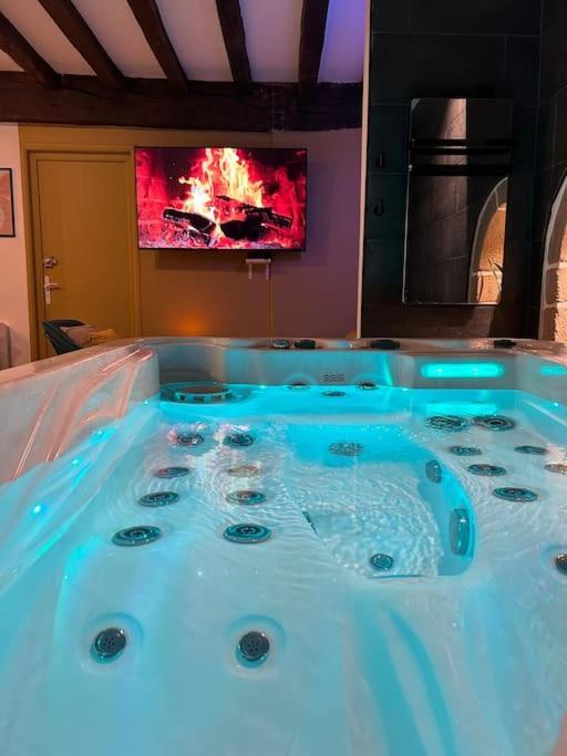 L'Etreinte, Gite De Charme Avec Jacuzzi Interieur Et Sauna Guemene-sur-Scorff Luaran gambar